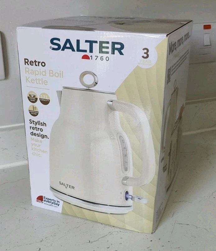 Salter Retro Kettle 1.7L Rapid Boil 360 Base Auto ShutOff Cordless
