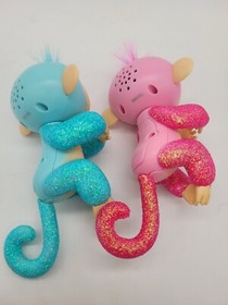 Fingerlings Glitter Monkey Pink Rose & Blue Quincy lot