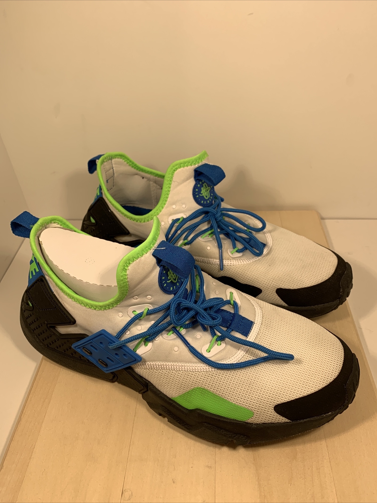 nike air huarache drift scream green