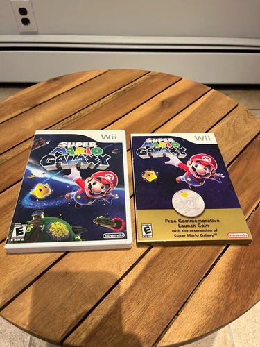Super Mario Galaxy (Nintendo Wii, 2007) CIB Complete & Commemorative Coin