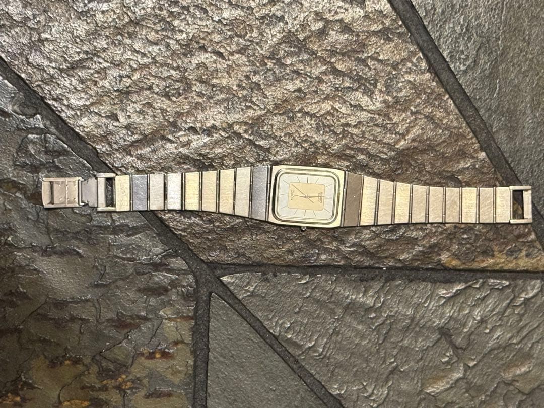 1982, Dolce Quartz Watch Silver, Watch, Men's 9521-5000 Square Seiko Vintage - VintageWatches.PK 1982, Dolce Quartz Watch Silver, Watch, Men's 9521-5000 Square Seiko Vintage - vintagewatches.pk