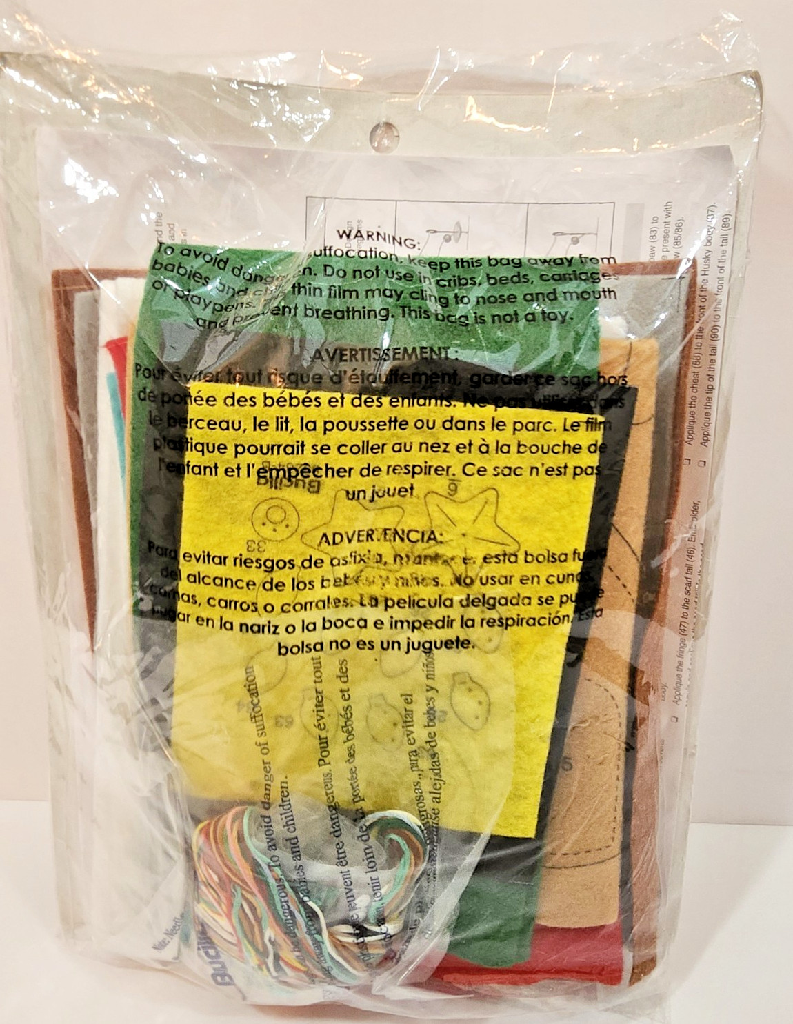 DIY Bucilla Christmas Dogs Felt Wreath Kit 89284E Puppies Bulldog Pug NEW Sealed