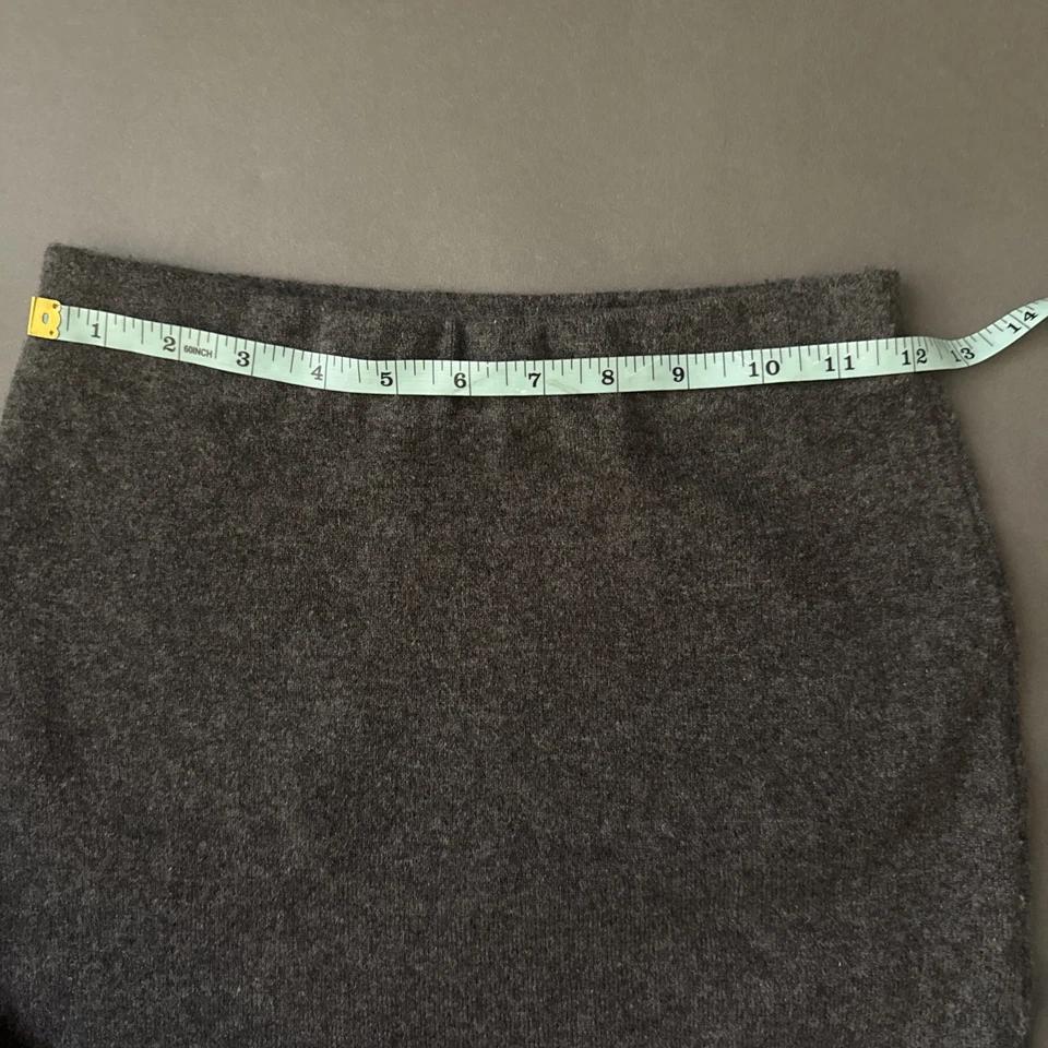 Donna Karan Bergdorf Goodman Soft Cashmere Skirt Dark Smoke Grey Size Small - Image 3 of 4