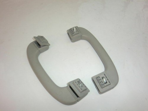 BMW E90 Haltergriffe Panikgriffe Haltebügel Griffe vorne R / L 7033659 D2D3622