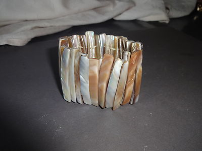 ARMBAND PERLMUTT SPANGEN WEISS ELFENBEINFARBEN BEIGE GOLD FESTE ELASTISCH