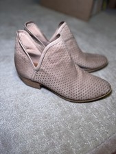 Lucky Brand brown ankle boots size 7