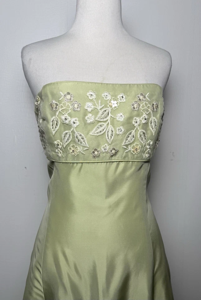 Vestido De Colección Jessica McClintock 14 Verde Tafetán Sin Tirantes Bordado Floral Baile de graduación Foto 3 de 4