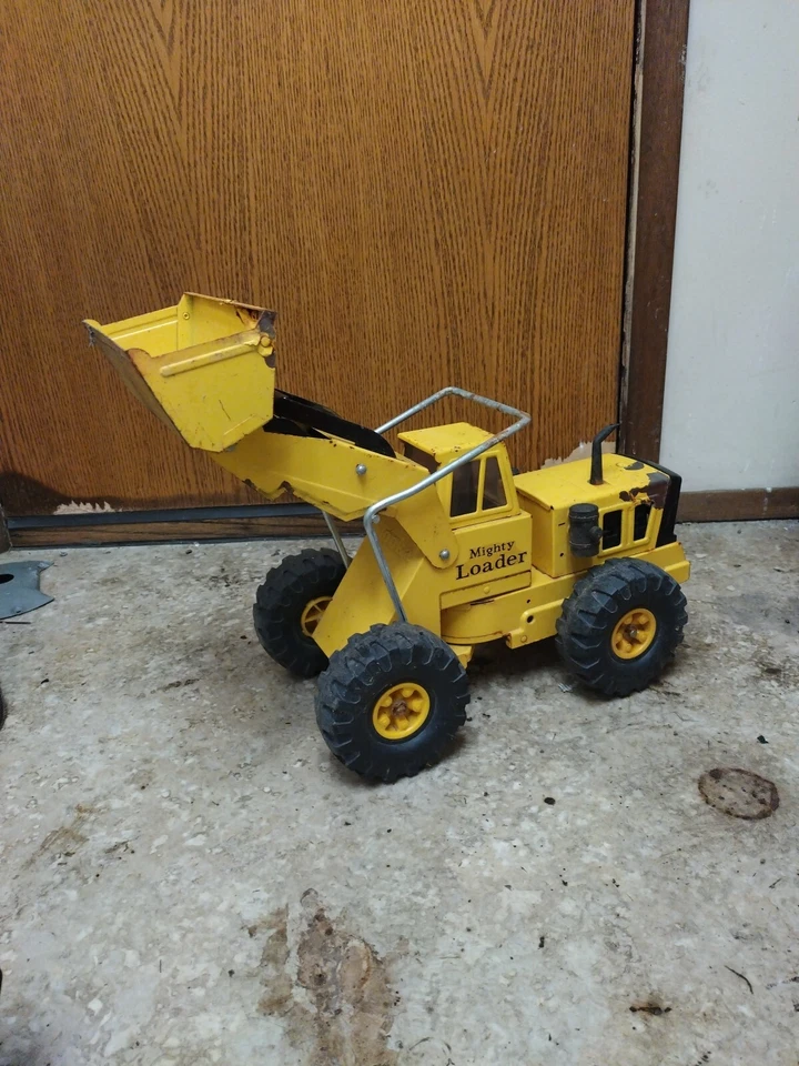 MIGHTY TONKA LOADER  ORIGINAL  STEEL TOY  - Image 2 of 4