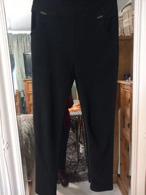 NEW BLACK SKINNY JEGGINS SIZE 10/12 TWO SMALL POCKETS, LOGO DETAIL, BUTTONS - Image 1 of 4