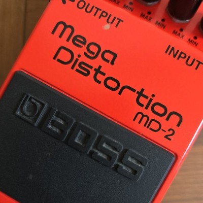 Boss MD-2 Mega Distortion. Effektpedal.
