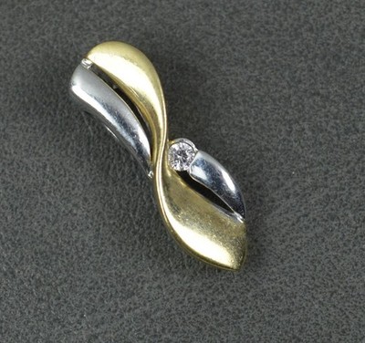Bi Colour Solitär Anhänger 9 kt Gold und natürlicher Diamant