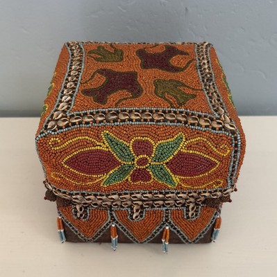 SUMATRA WEDDING BASKET BOX INDONESIA TROUSSEAU DOWRY FLORAL BEADED SHELL VINTAGE
