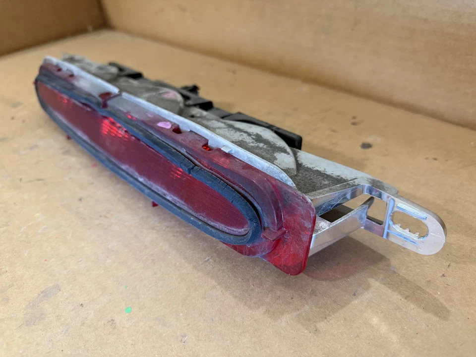 Chevy Cobalt y Pontiac G5 2005-2010 cupé tercera luz de freno lámpara de freno 15271523 Foto 3 de 4