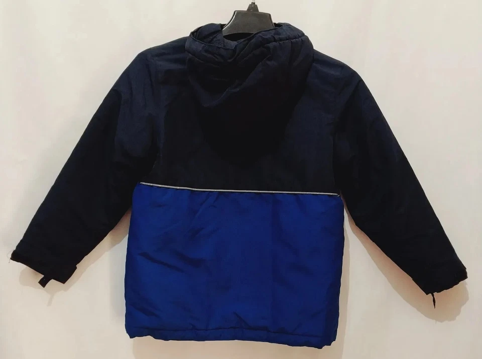 Jaqueta The Children’s Place Boys forrada de lã tamanho M 7/8 azul manga longa ~ Usada - Imagem 3 de 4