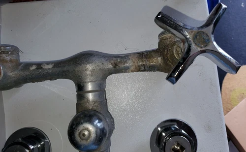 ProFlo PF1119 Wall Mounted Laundry Faucet - Picture 4 of 15