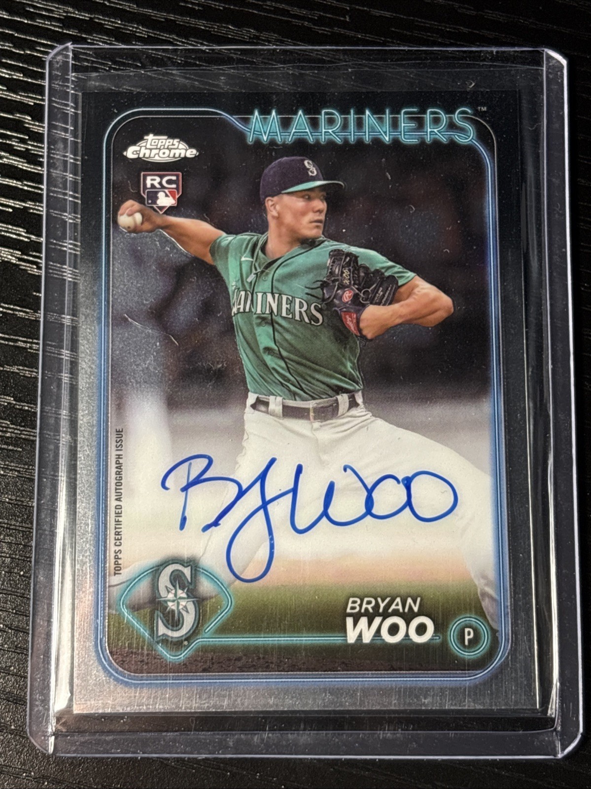 2024 Topps Chrome - Rookie Autographs Bryan Woo #RA-BWO (AU, RC)