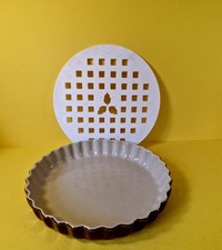 Vintage Pie Dish Ceramic Brown Fluted Retro Bakeware with Pastry Lattice Cutter