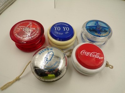 Five assorted yoyo yo-yos including Coke Mooses Yomega and others            G73