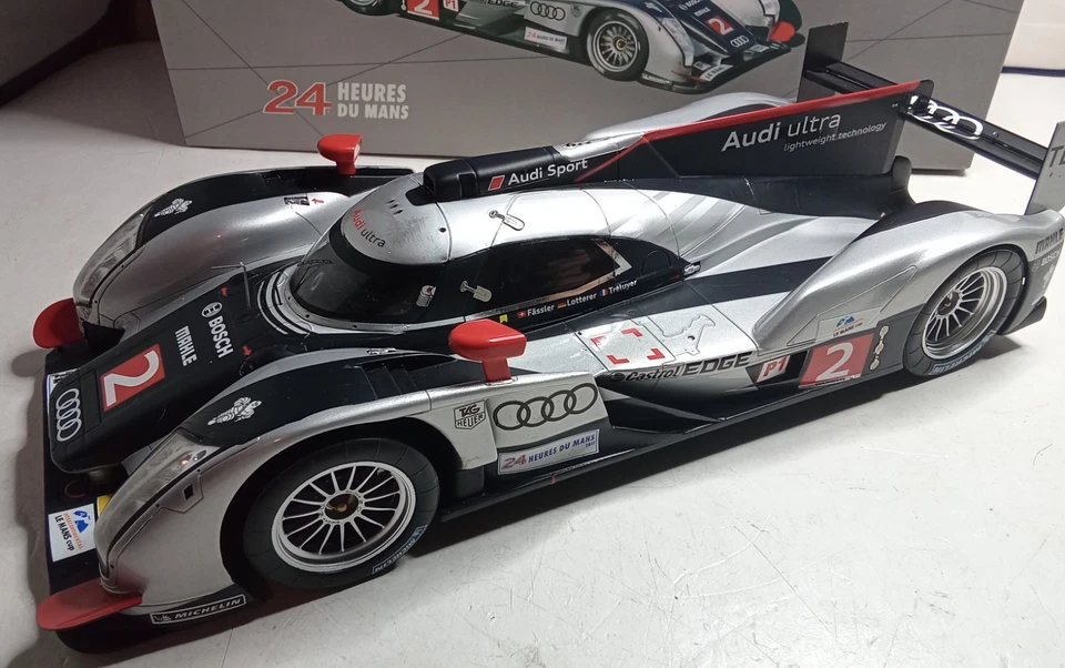 SPARK 1/18 AUDI R18 TDI  #2 WINNER LM 2011 18LM11 DÉFAUTS VOIR TEXTE TO D10 - Photo 2/4