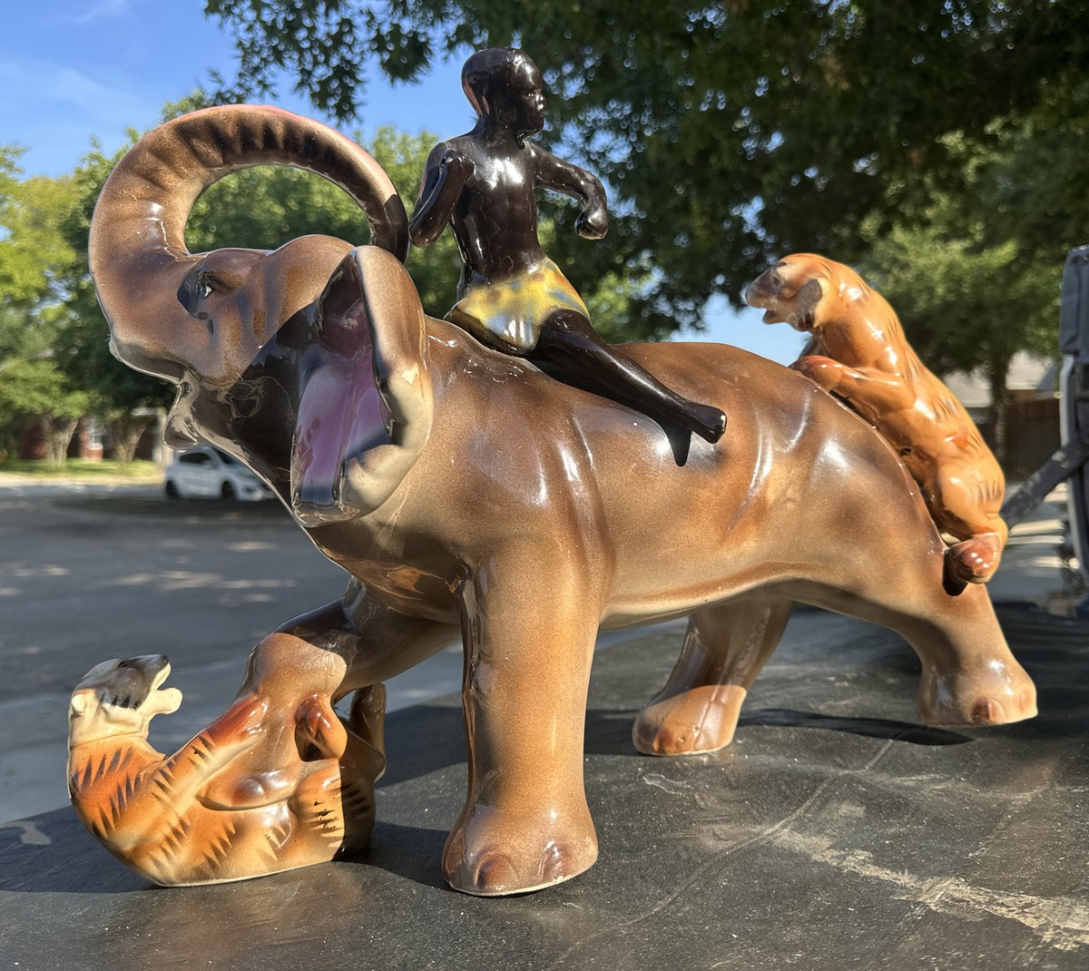 Vintage Portuguese Ceramic Statue Slavery India Tiger Attack