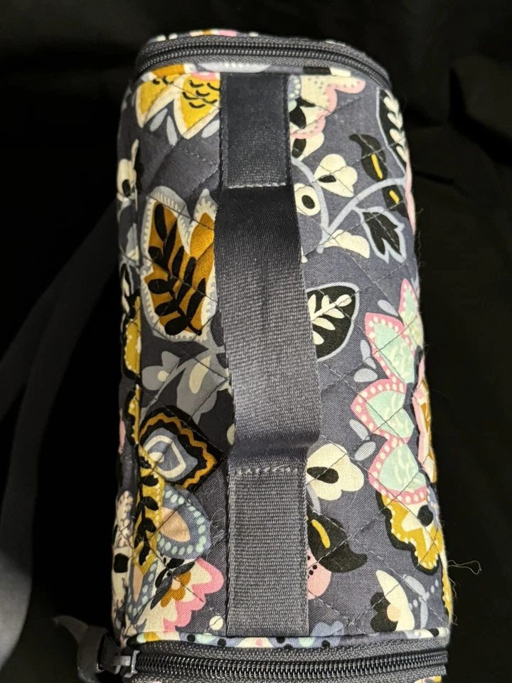 Vera Bradley Cooler Lancheira Isolada Aposentada Cinza Dourado Floral - Imagem 2 de 4