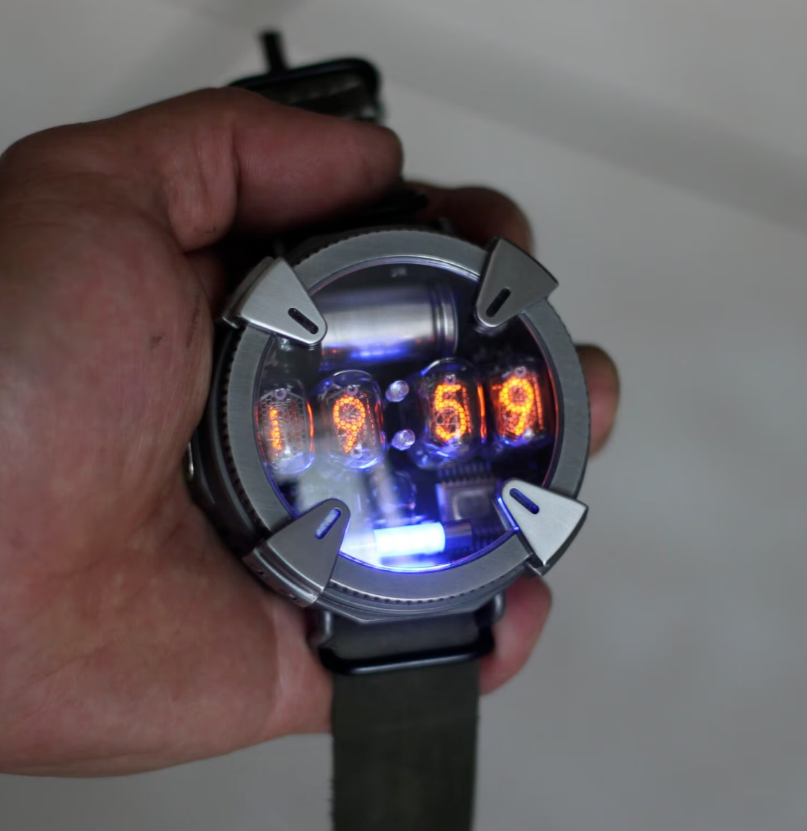 Nixie Tube Hand Watch Nixie Tube Watch VFD Classic Retro Style