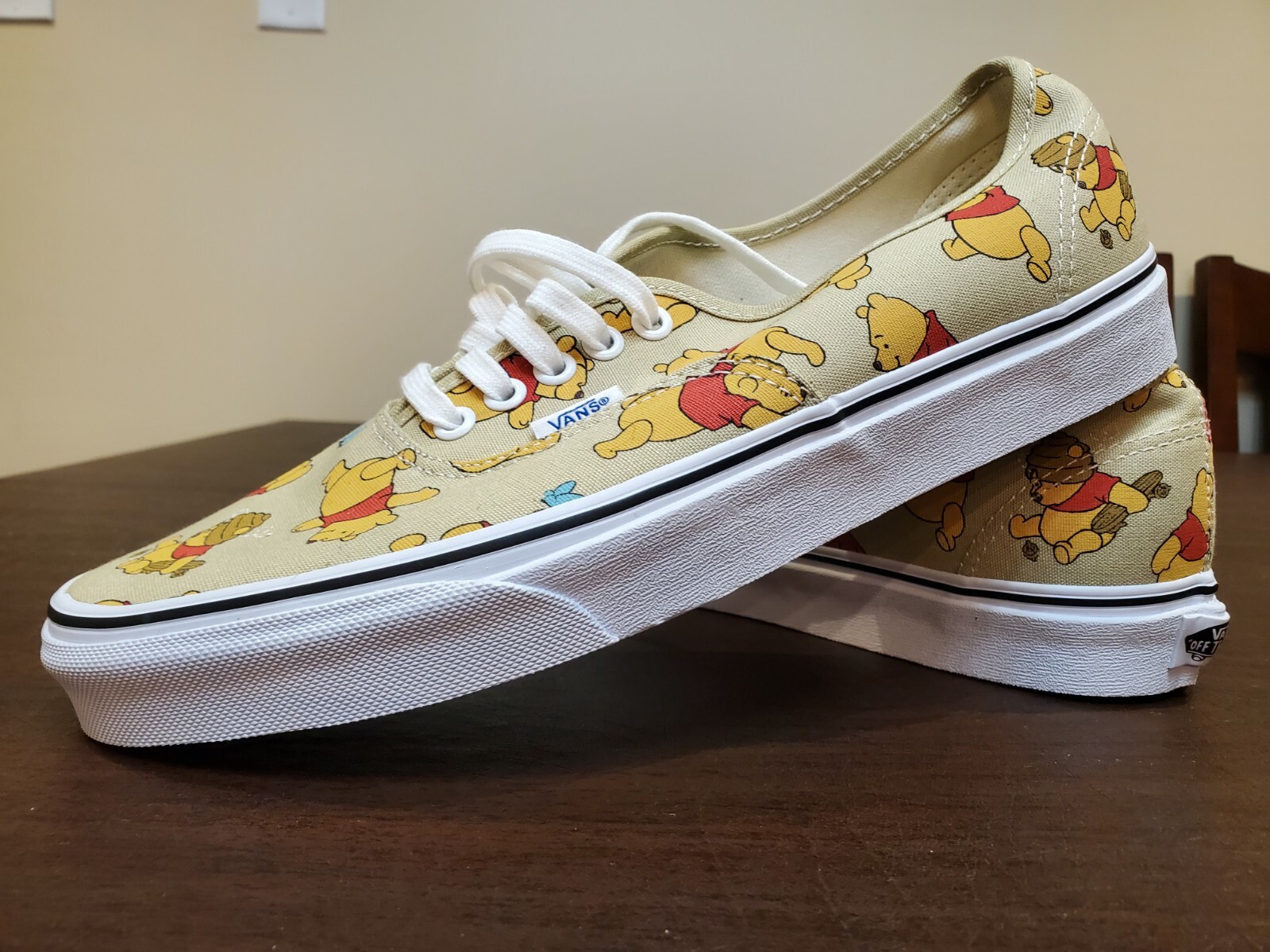 winnie the pooh vans size 9 womens