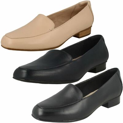 Clarks Damen Halbschuhe mit niedrigem Absatz Juliet Lora