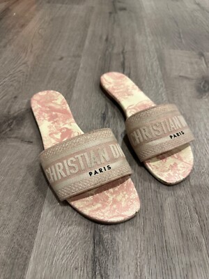 Dior スポーツサンダル ピンク 楽天市場】ディオール Dior DIORACT アクト レザー ロゴ フラット