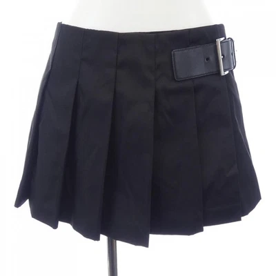 Authentischer PRADA PRADA Dreieck Logo Rock 21H922 S222 1WQ8 #270-004-235-8586 - Bild 1 von 4