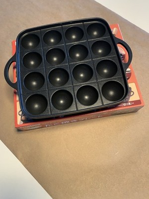 Iwatani Takoyaki Grill Pan Medium Black