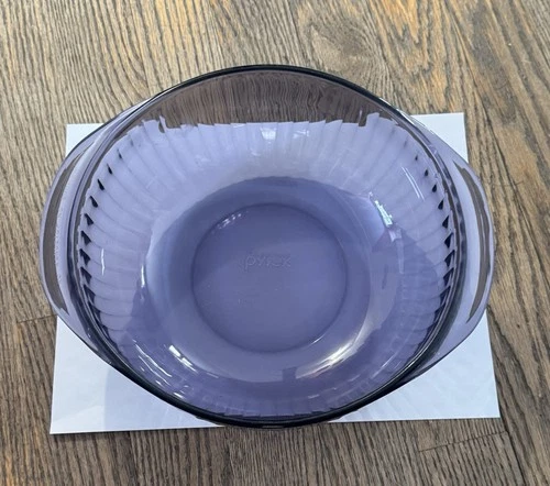 Vintage Pyrex Ribbed Glass Mixing Bowl Cranberry 2QT 2L Purple Pretty 10”