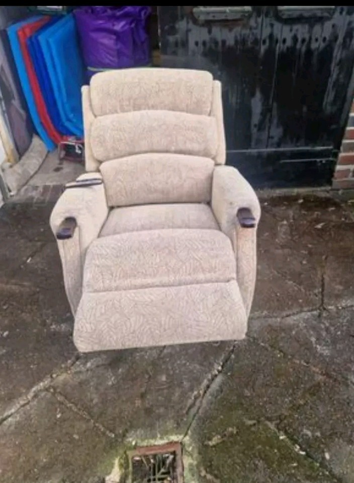 Mobility Electric Rise and Recline Arm Chair with dual motor, ASAP