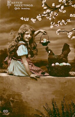 EASTER GREETINGS HEN & EGGS - POSTCARD 16