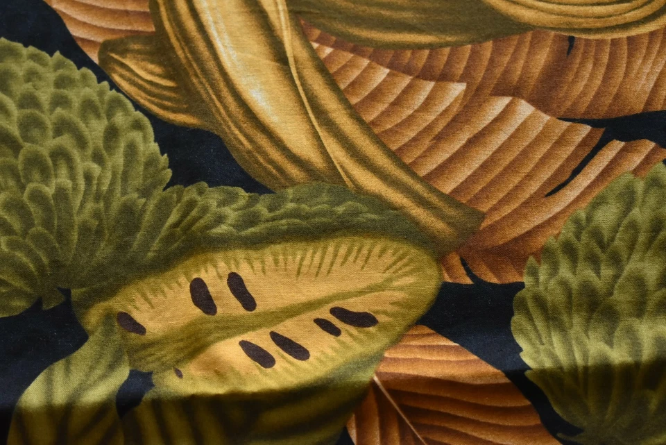 Por 1/2 yarda, Vintage, Grande Dorado y Olivo Floral Edredón Algodón/Alexander Henry N6347 Foto 4 de 4