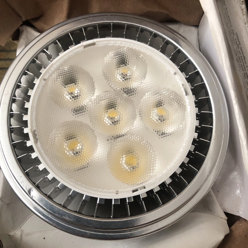 Sunlite 12 620 lumens Watt, Flood, 12AR111 Aluminum Reflector, G53 Base One Item - Image 3 of 4