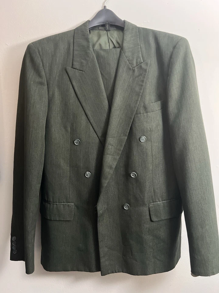 Traje de hombre doble botonadura verde oscuro 2 piezas talla 42L pantalones talla 35Wx32L Foto 2 de 4