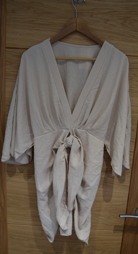 DOLMAN ABENDKLEID MIT ÄRMELN UND BINDEBAND VORNE GRÖSSE UK 10 R1