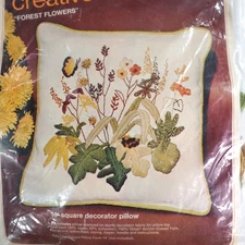 Vintage Bucilla Forest Flowers Creative Crewel Kit for 14in Pillow 2183 Leaves