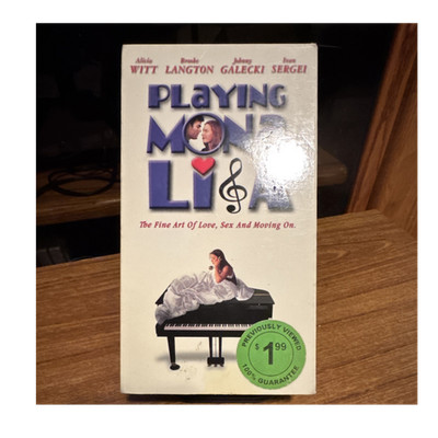Touchstone Home Entertainment Playing Mona Lisa VHS NTSC Comedy Witt 2000