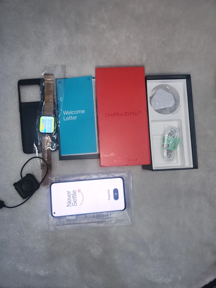 OnePlus 10 Pro 5G 128GB 8GB Black 6.7in Snapdragon 8 Gen 1 w/ Box & Watch, photo 4 of 5