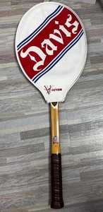 RAQUETTE TENNIS LA HUTTE VINTAGE BOIS avec sa presse EUR 5,00 - FR