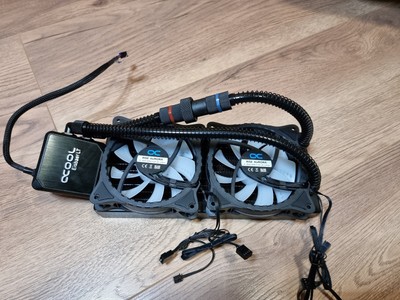 Alphacool Eisbaer LT240 AiO Rise Aurora RGB CPU-Flüssigkeitskühler - Schwarz