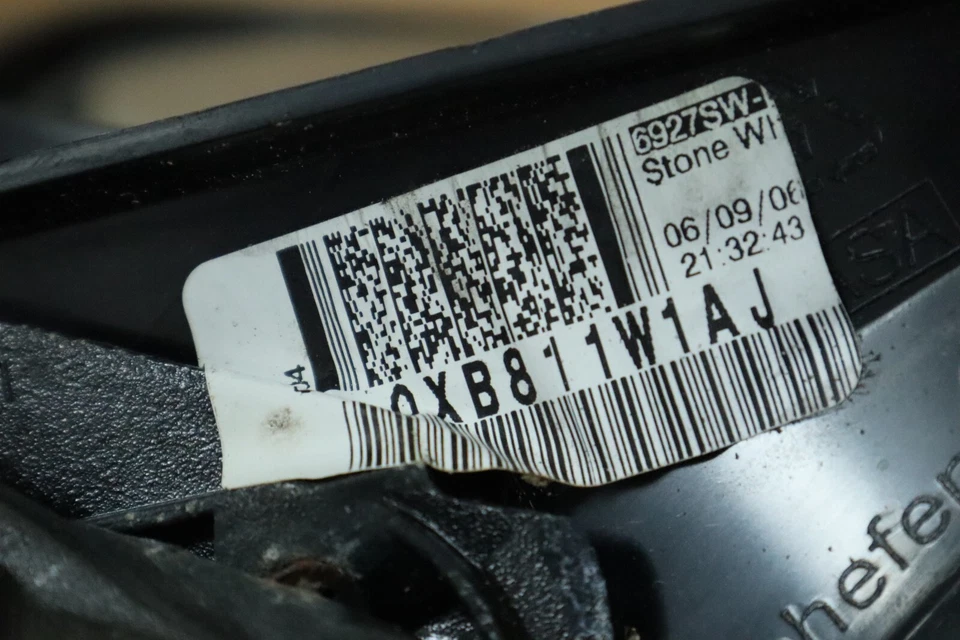 2006 2007 2008 Dodge Magnum Left Driver Side View Mirror OEM E11015628 - Image 4 of 4