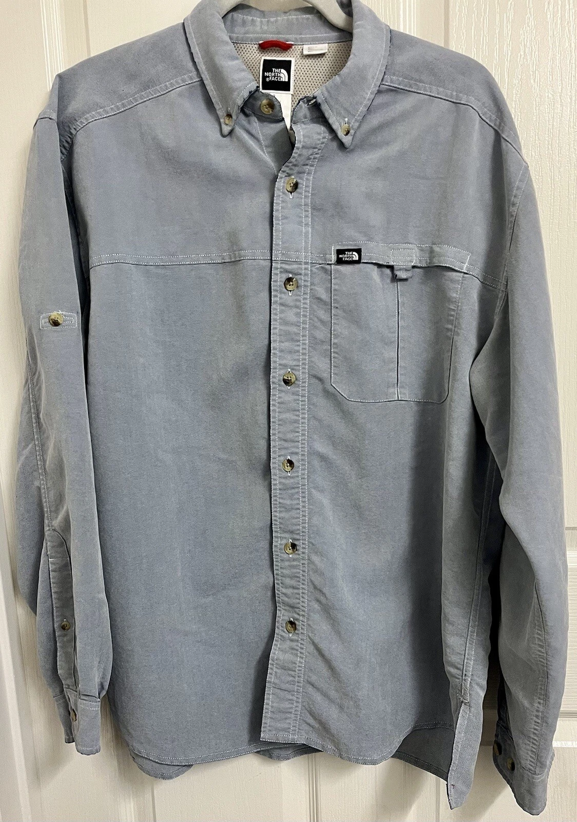 The North Face Men’s Size M Vented Long Sleeve Button Down Shirt