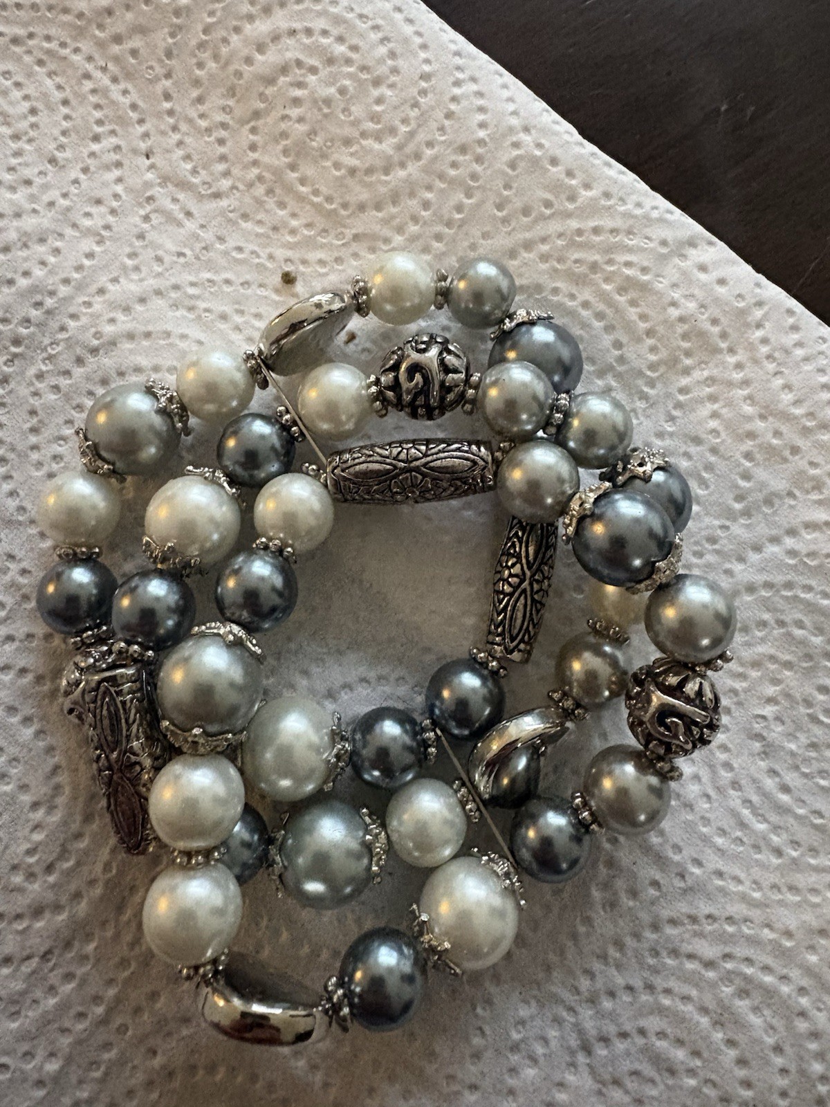 multi-strand beaded memory wire bracelet faux pea… - image 2