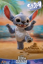 Hot Toys MMS815 Disney Lilo & Stitch Stitch live-action Life Size Figure On Hand - Image 5