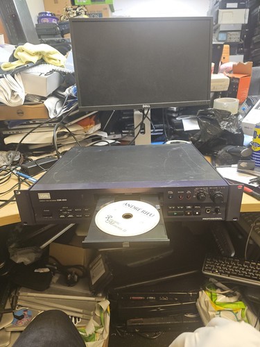 HHB CDR850 Professional Rack Mount CD Recorder -- NOT PLAYING DISC. - Picture 2 of 18