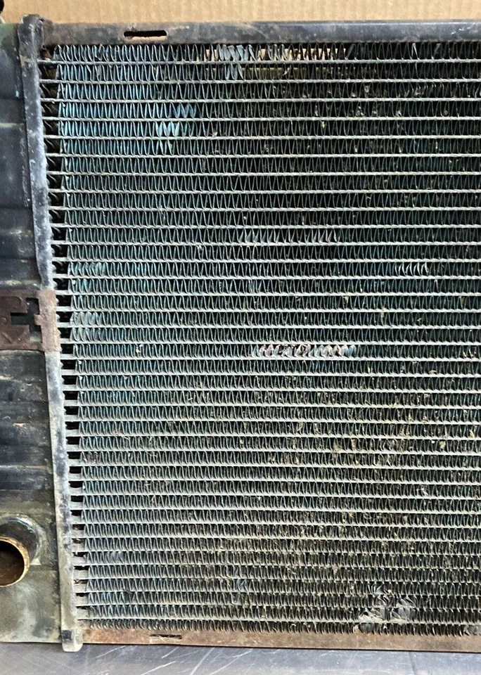 82-91 Chevy GMC S10 S15 Blazer Jimmy 2.8l 15-1/4" Radiator 1" Thick OEM — 第 3/4 张图片