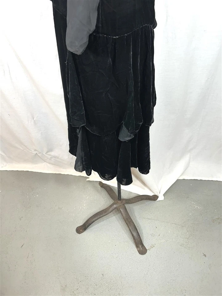 vestido antiguo aleta 1920 busto 38 terciopelo negro con gasa cintura caída original Foto 3 de 4
